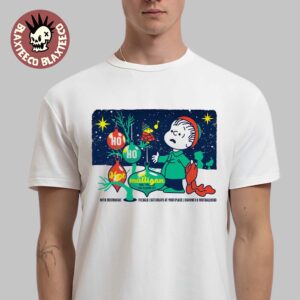 Ho Ho Hot Mulligan Detroit Michigan 2025 Night 2 VIP Poster At The Fillmore On December 7 2025 Festive Holiday Charlie Brown And Woodstock T-Shirt