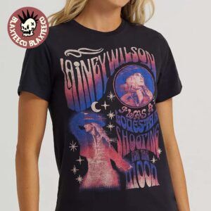 Lainey Wilson X Wrangler Shooting For The Moon T-Shirt