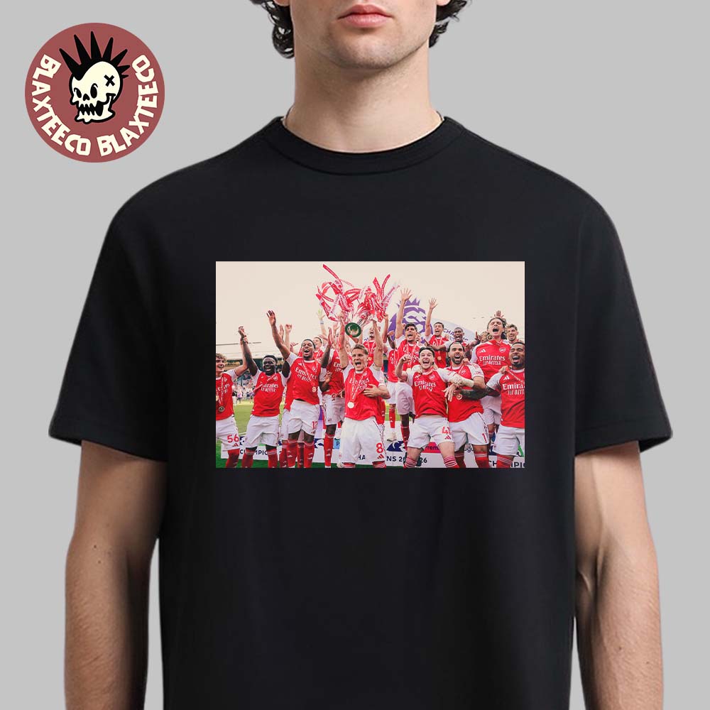 Arsenal 2025 2026 Premier League Champions Lifting The Trophy Up Celebration Photo T-Shirt Arsenal 2025 2026 Premier League Champions Lifting The Trophy Up Celebration Photo T-Shirt
