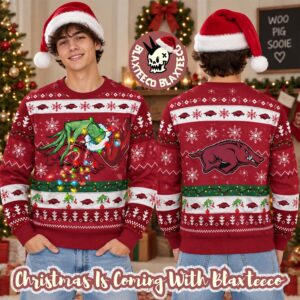 Grinch NCAA Arkansas Razorbacks Grinch Hand Holiday Gift 2026 Christmas Ugly Sweater